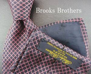  【良品】BROOKS　BROTHERS／ブルックスブラザーズネクタイ　米国製　ブラック地／網目チェツク柄　２本以上ご購入で送料無料　S381