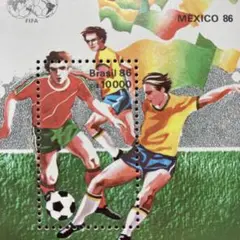 52065セール現品限り　外国切手未使用　ブラジル発行サッカー小型シート