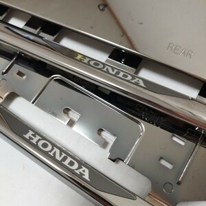 送料一律230円◆ 美品◆ ホンダ 純正 ナンバーフレーム ダーククロームメッキ 2枚 前後セット HONDA