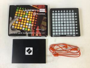 ○営TK055-A9S60【埼玉発】Novation Launchpad MINI MK2 ノベーション ※通電確認済み　グリッドコントローラー　DJエフェクト