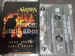 Neil Young And Crazy Horse / Sleeps With Angels 輸入カセットテープ