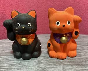 超貴重!!アンティーク黒＆オレンジのとてもかわいいペア招き猫(2体)　まねきねこ/招きネコ/置物/陶器製/大正浪漫