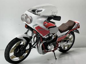 １/１２プラモデル　ホンダ ＣＢＸ４００Ｆ「フルチューンカスタム」完成品 ☆送料無料☆