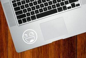 MacBook iPad ステッカー シール Epic Smiley (ホワイト)
