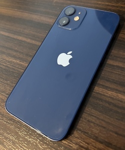 【ジャンク品_画面割れのみ使用可能】iPhone12 mini 64GB ブルー SIMフリー 送料込み 残債無し_動作異常無し