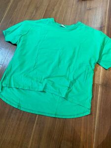 ZARA レディースTシャツサイズエム　緑　1013