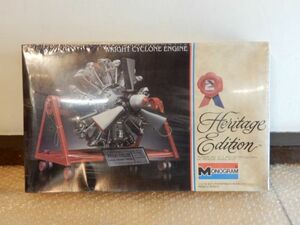 未組立 MONOGRAM WRIGHT CYCLONE ENGINE モデルキット エンジン プラモデル 現状渡し