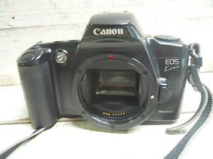 M9285 カメラ canon EOS KISS 動作チェックなし 傷汚れあり ゆうパック60サイズ(0502)