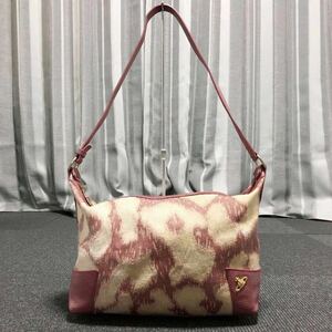 【ヴィヴィアンウエストウッド】本物 Vivienne Westwood ショルダーバッグ オーブ金具 ワンショルダー 肩掛け 女性用 レディース 伊製