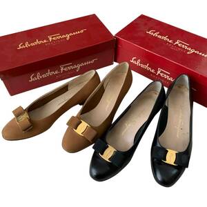 1円 Salvatore Ferragamo フェラガモ ヴァラリボン パンプス 2足セット ブラック＆ベージュ 7 1/2Ｃ