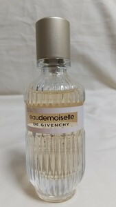 ☆香水ジバンシィ：オードモアゼル50ml