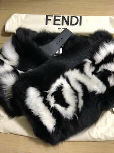 FENDI フェンディ フォックスファー ショール ティペット FENDIFENDI ロゴ 黒x白 ブラックxホワイト 新品タグ付き