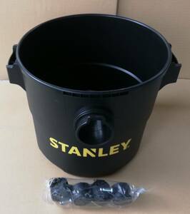 STANLEY　黒色プラスチック製　掃除機タンク　おしゃれなもの入れ、ゴミ箱としても