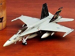 ■即決ドラゴン 1/72【F/A-18C ホーネット アメリカ海軍 VFA-25 「フィスト・オブ・ザ・フリート」 空母インディペンデンス