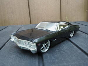 1967 シボレー インパラ 黒 右ワイパーなし DUB CITY JADA TOYS 1/24 CHEVROLET IMPALA ミニカー