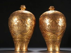 【瓏】古銅鏨刻彫 塗金花卉紋 梅瓶一対 唐代 銅器 古賞物 中国古玩 蔵出