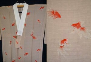 【KIRUKIRU】現代呉服 未着用・美品 長襦袢 正絹 紗 渦巻き×鱗模様 金魚柄 ピンクベージュ 着物 和装 着付け