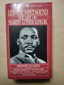 洋書　Let the Trumpet Sound: The Life of Martin Luther King, Jr.
