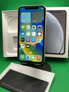 ★美品 iPhone XR 64GB SIMフリー 格安SIM可 docomo ○ MT032J/A ホワイト 中古 新古品 EP0444 2