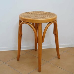 THONET / Bent Wood Round Stool / Austria / 1960 トーネット 家具 インテリア ヴィンテージ 1960年 60s スツール イタリア