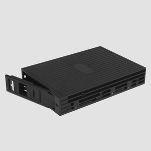 送料無料★StarTech.com 2.5インチSATA/SAS SSD/HDD - 3.5インチSATA HDD変換ケース