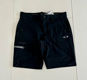 オークリー　ＳＫＵＬＬ　ＴＲＡＣＴＡＢＬＥ　ＳＨＯＲＴＳ　ＦＯＡ４０５１４０　(ＢＬＡＣＫＯＵＴ)　３２