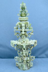 NP37 中国古玩 硬玉 翡翠 本玉石 彫刻 香炉 香道具 高57.5cm