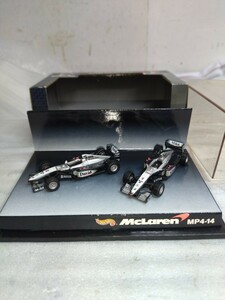 ホットウィール 1/64 マクラーレン メルセデス MP4-14 1998 world champions M.ハッキネン D.クルサード 