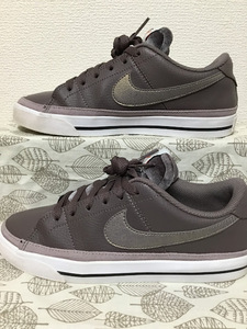 ◆美品 送料込◆24.0 ナイキ NIKE スニーカー 紫 03◆0429