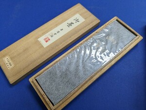 【墨】i.古墨　幽雅　黒運堂造　1つ13000円で購入　3つまとめて