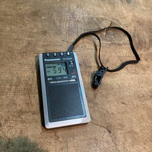 ジャンク Panasonic パナソニック RF-ND288R ポケットラジオ 携帯ラジオ 巻き取りイヤホン 電池付き