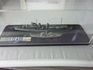 完成品　1/700タミヤ　英国海軍E級駆逐艦　＆日本海軍　１３号駆潜艇　です。