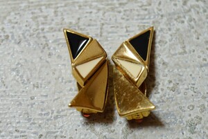 2030 GIVENCHY/ジバンシィ イヤリング 両耳 ヴィンテージ ブランド アクセサリー アンティーク ゴールドカラー 耳飾り 装飾品