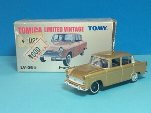 TOMICA　LIMITED　VINTAGE　LVー06Ь　TOYOPET　CORONA　1500　トミカ　リミテッド　ヴィンテージ　トヨペット　コロナ　1/64