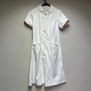 モンブラン LW401-12 ナースワンピース　ローラ アシュレイ Sサイズ　白衣