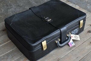 106677 UK ヴィンテージ 英国 トランクケース ビンテージ アンティーク スーツケース　革鞄