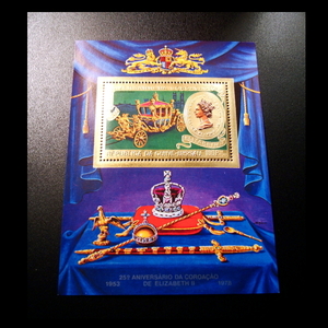 ■ギニアビサウ切手　1978年　エリザベス2世 戴冠25周年　金箔切手シート