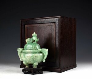 【蔵A3089】中国古美術　獅子摘み翡翠香炉　紫檀箱