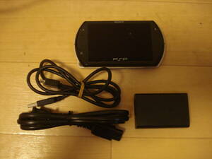 I★SONY PSP go 本体 PSP-N1000 16GB ピアノブラック ACアダプター付 完動良品 ★送料310円