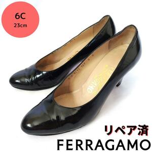 サルヴァトーレ・フェラガモ【Ferragamo】エナメル ブラックパンプス