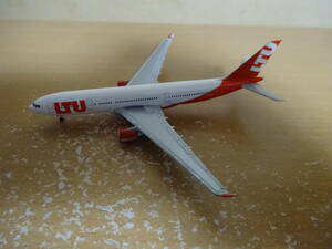 1/500　ヘルパ　LTU　A330-200