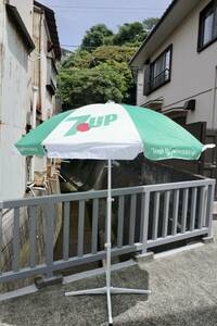 新品　７UP セブンアップ　パラソル　傘径１、９m ビーチ傘　日除　ガーデニング　カリフォルニア　店舗什器　BBQ