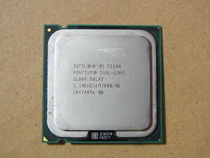 ■Intel Pentium Dual-Core E2200 SLA8X 2.20GHz/1M/800/06 Conroe LGA775 2コア (Ci0466)