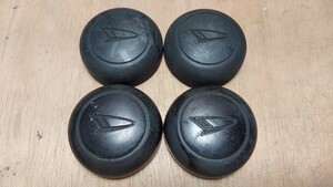 ダイハツ純正ホイールセンターキャップ黒樹脂製 ４個セット　ハイゼット　DAIHATSU