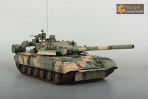 No-549 1/35 ロシア軍 Tー80U 主戦タンク 軍用戦車 プラモデル 完成品