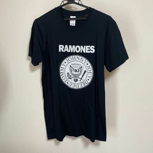 新品 GILDAN RAMONES UK インポート ロックTシャツ