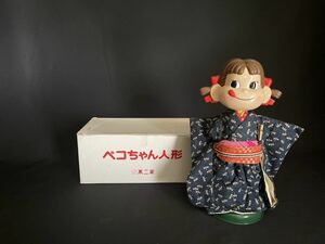 【非売品】晴れ着 ペコちゃん人形 不二家 着物 ペコちゃん とんぼ柄 蜻蛉模様 トンボ 首振り人形 箱入 