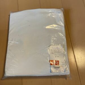 送料込み　新品未使用　ファミリア　Familia ベッド用フィッテッドシーツ　白ホワイト　70×120×20cm 綿100% 定価4800円　送料無料