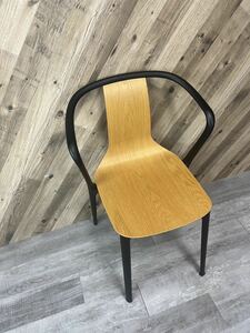 Vitra ヴィトラ　Belleville Armchair Wood ダイニングチェア　スタッキングチェア　アームチェア　ウッド