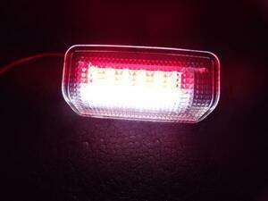 日産　インフィニティ　Ｖ37スカイライン　LED２色 白点灯/赤点滅 ドアランプ　カーテシランプ 　　